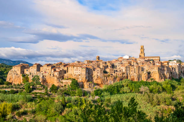 Skyline of Pitigliano - Tuscany Skyline of Pitigliano, a characteristic town in the Maremma located on a tufaceous spur pitigliano stock pictures, royalty-free photos & images