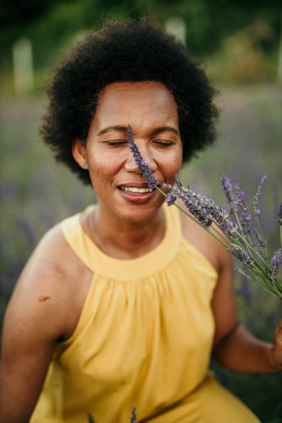 istock I love being in flower field 1404355683