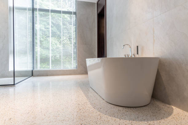 istock Simple, bright and spacious bathroom bathtub 1404420655