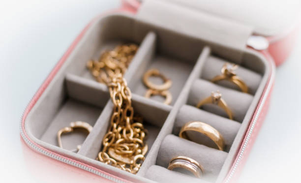 istock Gold jewellery in a box 1404441295