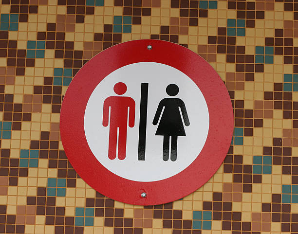 istock Men & Women restroom sign 140445799
