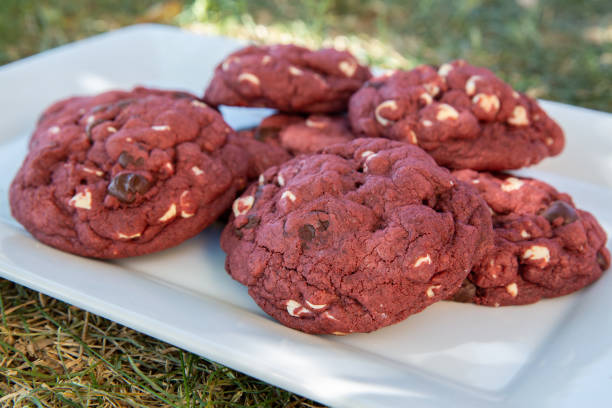 istock Red velvet cookies 1404482293