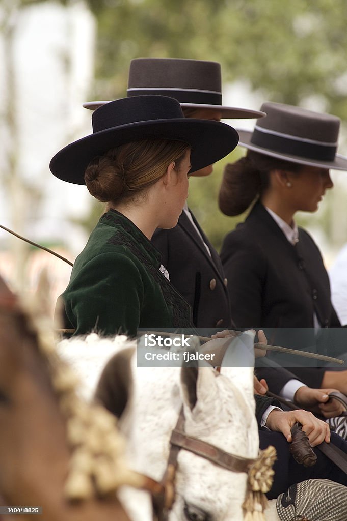 Donna in Andalusia - Foto stock royalty-free di Cavallo - Equino