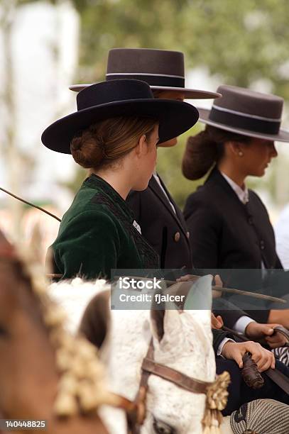 Donna In Andalusia - Fotografie stock e altre immagini di Cavallo - Equino - Cavallo - Equino, Andalusia, Siviglia
