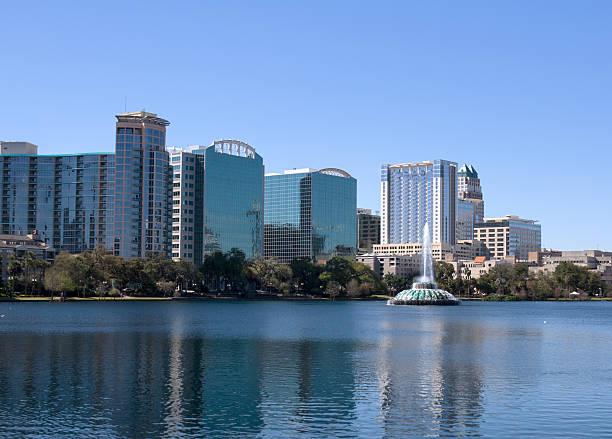istock Lake Eola in the sunshine 140448931