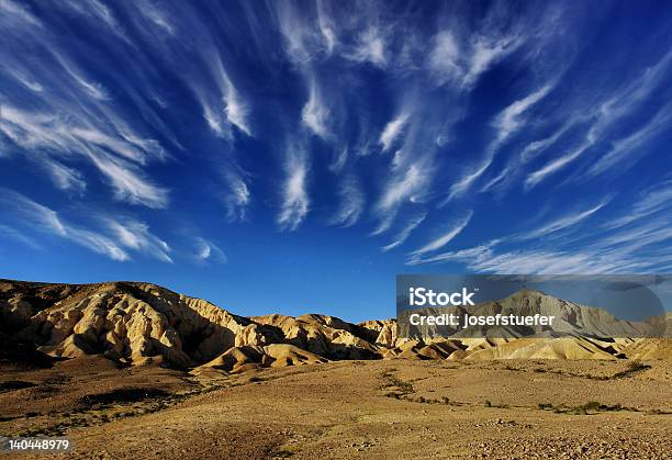 El Desierto Foto de stock y más banco de imágenes de Aire libre - Aire libre, Cañón - Tipo de Valle, Cielo
