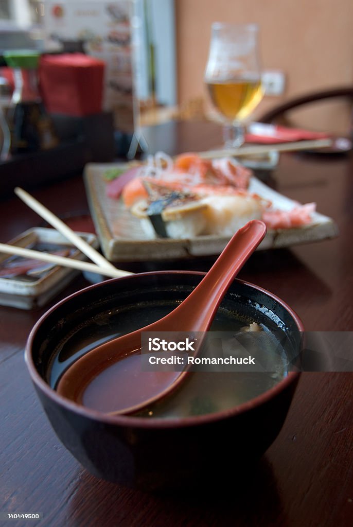 Oriental food w japaneese restauracji - Zbiór zdjęć royalty-free (Alkohol - napój)