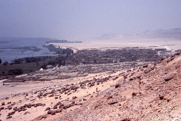 vista superior de la nueva amarna - amarna fotografías e imágenes de stock