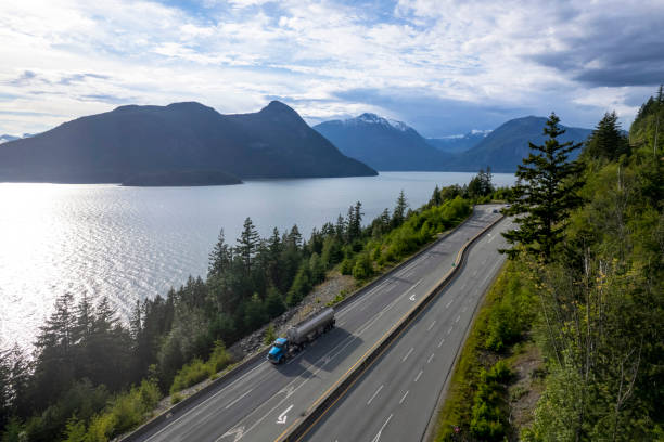 istock Oil and gas transportation 1404535345