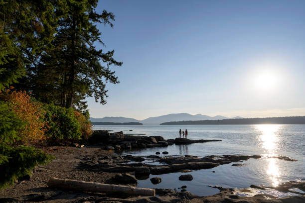 istock Seaside family vacation 1404537446