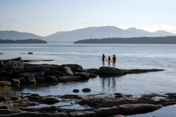 istock Seaside family vacation 1404537469