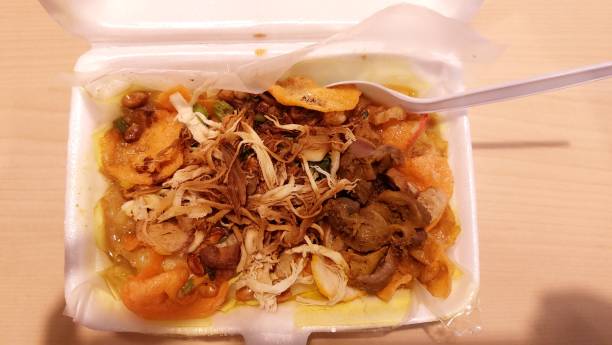 istock chicken porridge in styrofoam 1404546977