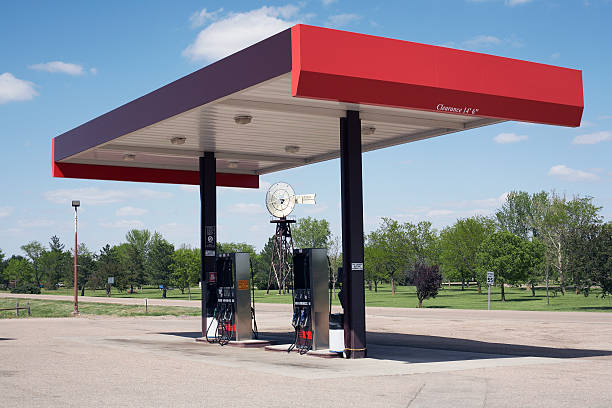 istock Gas Station & Wind Energie 140454846