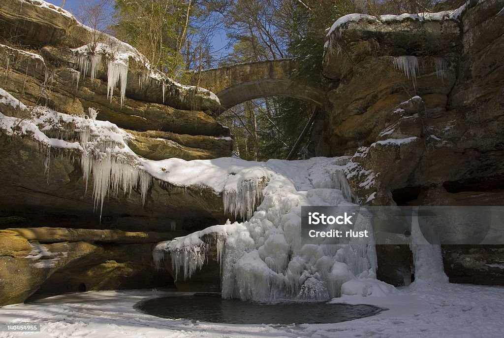 Winter Wonderland Hocking Hills - Zbiór zdjęć royalty-free (Wzgórze)