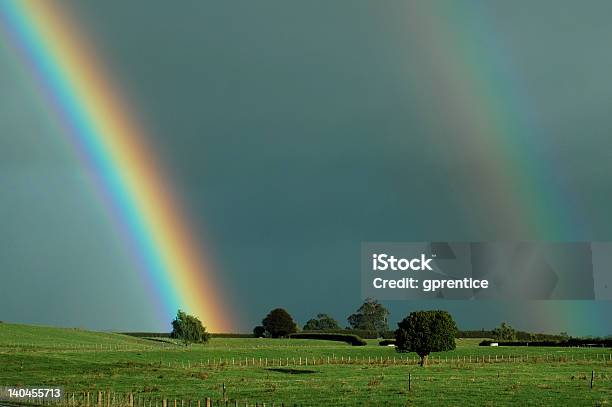 Двойные Сельских Rainbow — стоковые фотографии и другие картинки Радуга - Радуга, Свет - природное явление, Цвета