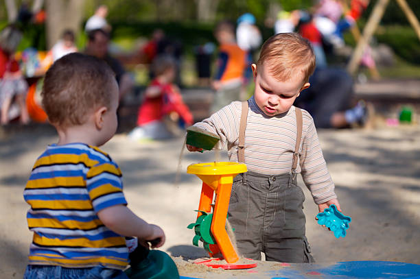 Sul parco giochi - foto stock