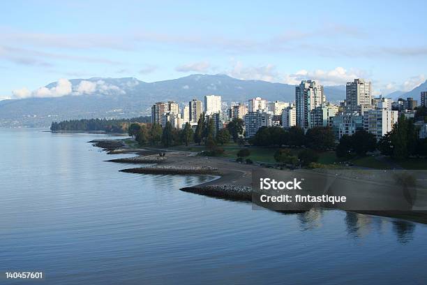 Os Condomínios De Vancouver - Fotografias de stock e mais imagens de Ao Ar Livre - Ao Ar Livre, Apartamento, Areia