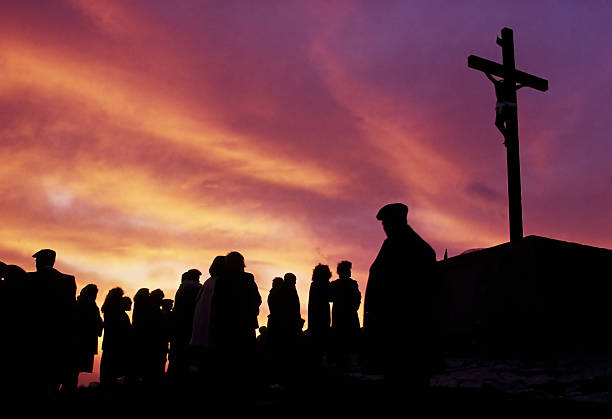 calvario na sycylii - penitente people zdjęcia i obrazy z banku zdjęć