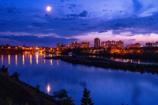 istock Saskatoon City at Night 1404584058