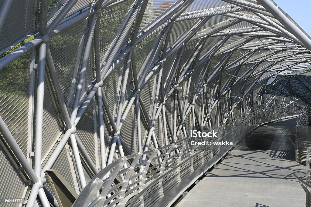 Futurista de un pasaje peatonal. - Foto de stock de Acera libre de derechos