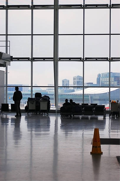 istock Silhouettes in Airport 140458876