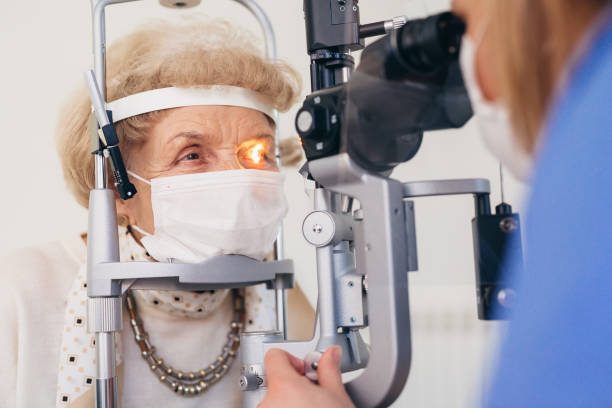 istock eyesight examination on clinic 1404592369