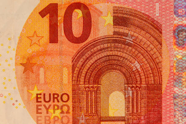 makroaufnahme einer zehn-euro-banknote - zehneuroschein stock-fotos und bilder