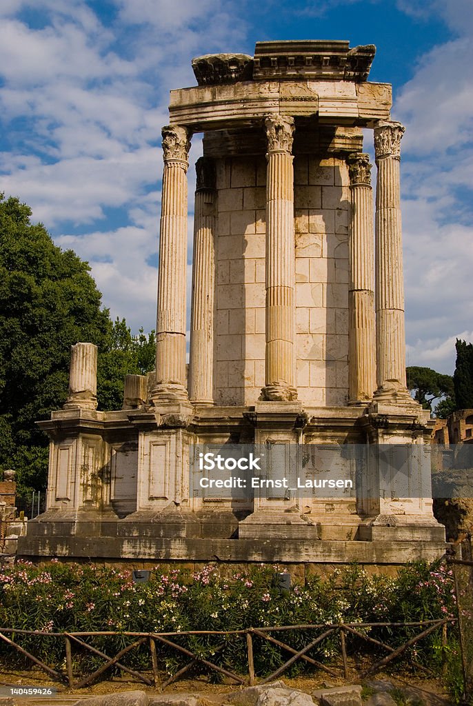 Forum Romanum a Roma - Foto stock royalty-free di Antica civiltà