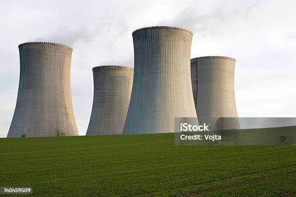 원자력 발전 냉각이란 타워수 냉각 타워에 대한 스톡 사진 및 기타 이미지 - 냉각 타워, 원자력 발전소, 0명