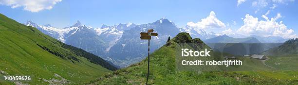 Mountain Wegweiser Stockfoto und mehr Bilder von Wegweiser - Wegweiser, Berg, Berg Jungfrau