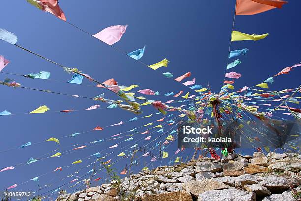 Sutra Streamers Mani Y Piedra Foto de stock y más banco de imágenes de Adorador - Adorador, Azul, Bandera