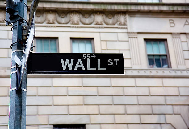 istock Wall Street Sign 140460072