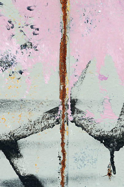 istock Pink urban grunge abstract background 140460661