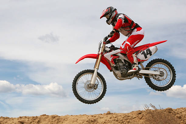 높은 플라잉 오토바이 - motocross engine motorcycle extreme sports 뉴스 사진 이미지