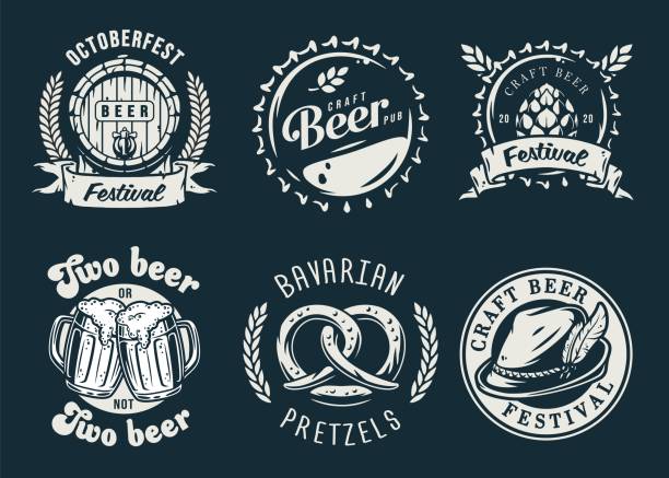 illustrazioni stock, clip art, cartoni animati e icone di tendenza di set di emblemi con botte di birra, luppolo e boccale - oktoberfest
