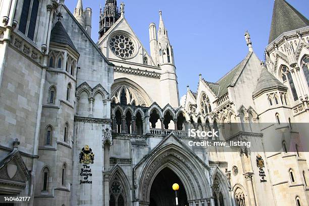 Royal Courts Of Justice - zdjęcia stockowe i więcej obrazów Budynek sądu - Budynek sądu, Wysoko, Londyn - Anglia