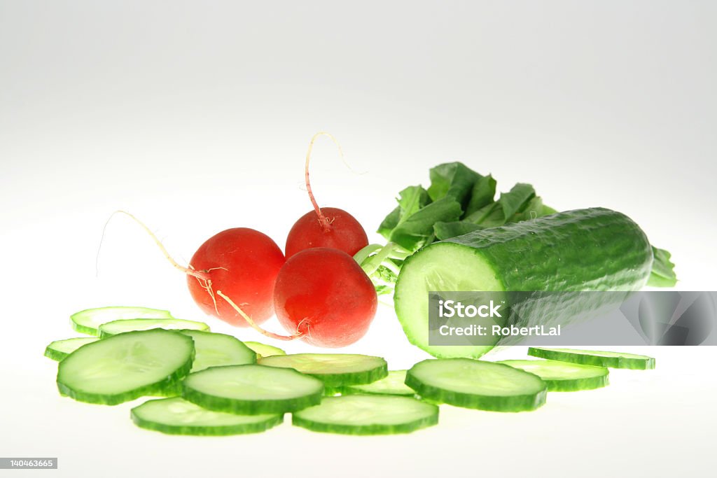 Verde e vermelho, pepino, rabanete - Foto de stock de 6-7 Anos royalty-free