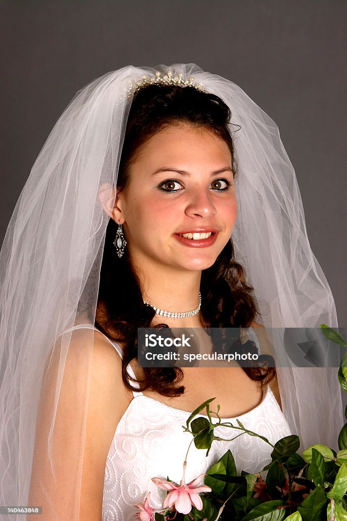 Novia vestido de novia y - Foto de stock de Adulto libre de derechos