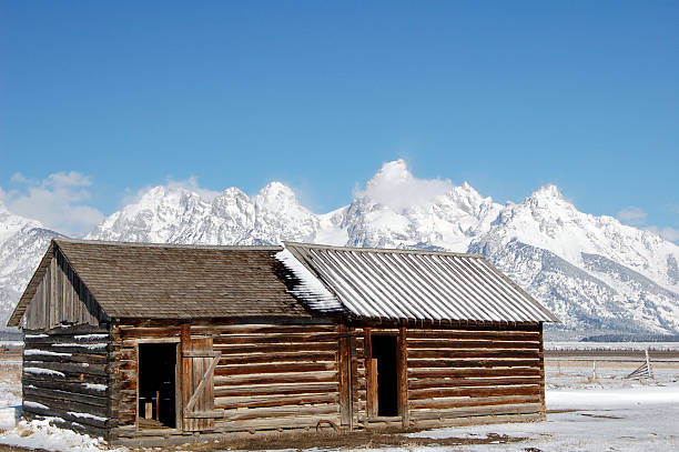 istock Farmhouse in the Tetons 140464095