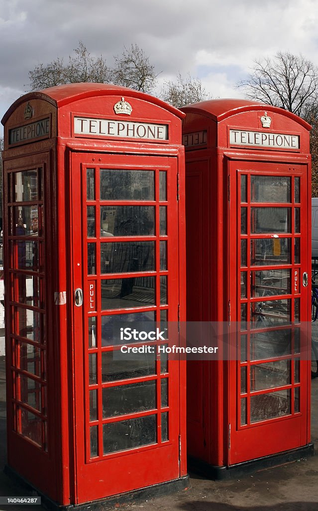Cajas de teléfono roja en Londres - Foto de stock de Anticuado libre de derechos