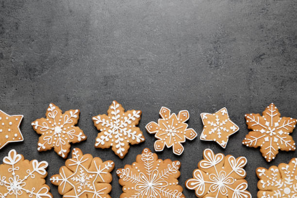 istock Tasty Christmas cookies on grey table, flat lay. Space for text 1404644075