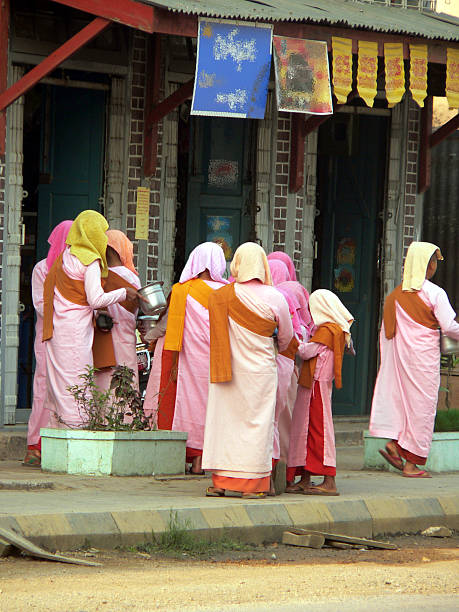 Burma (Myanmar) Novice & Nuns Alms Collecting