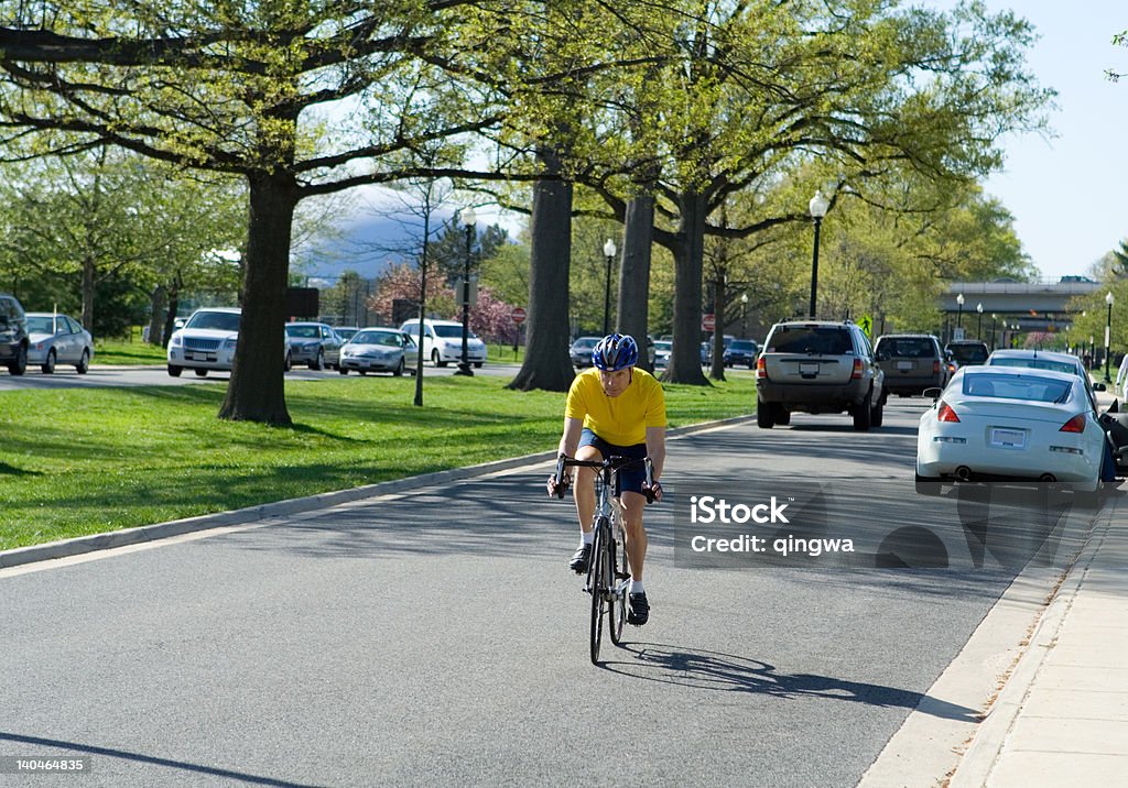 Ativo mais adulto, andar de bicicleta-bicicleta de estrada - Foto de stock de 60 Anos royalty-free