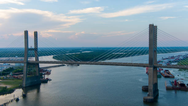 istock The Cochrane Bridge at sunset 1404662498