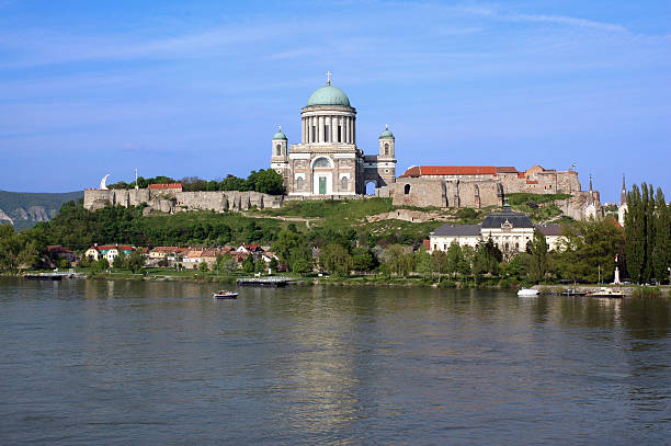 istock Basilica of Esztergom 140467610