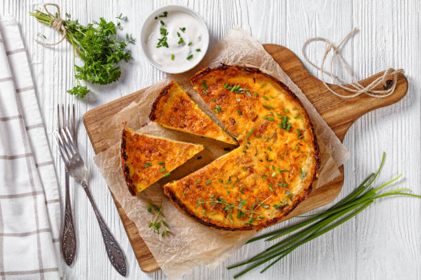 istock bacon and cheese quiche with hash brown crust 1404687328