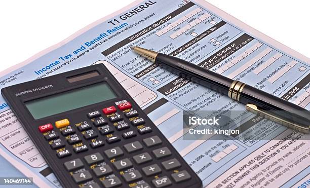 Formularze Podatkowe - zdjęcia stockowe i więcej obrazów Podatek - Podatek, Kanada, Formularz podatkowy