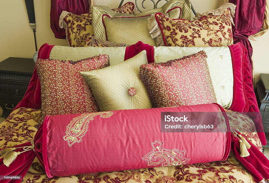 Roupa de cama sofisticados conjunto Horizontal - Foto de stock de Feng Shui royalty-free