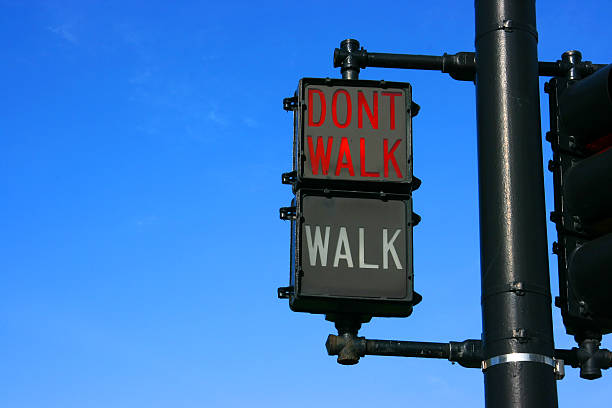 não caminhada - dont walk signal - fotografias e filmes do acervo