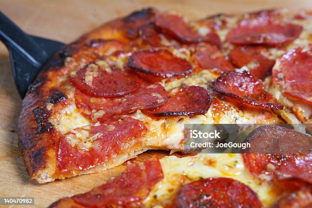 Fetta Di Pizza - Fotografie stock e altre immagini di Alimentazione non salutare - Alimentazione non salutare, Calore - Concetto, Carne